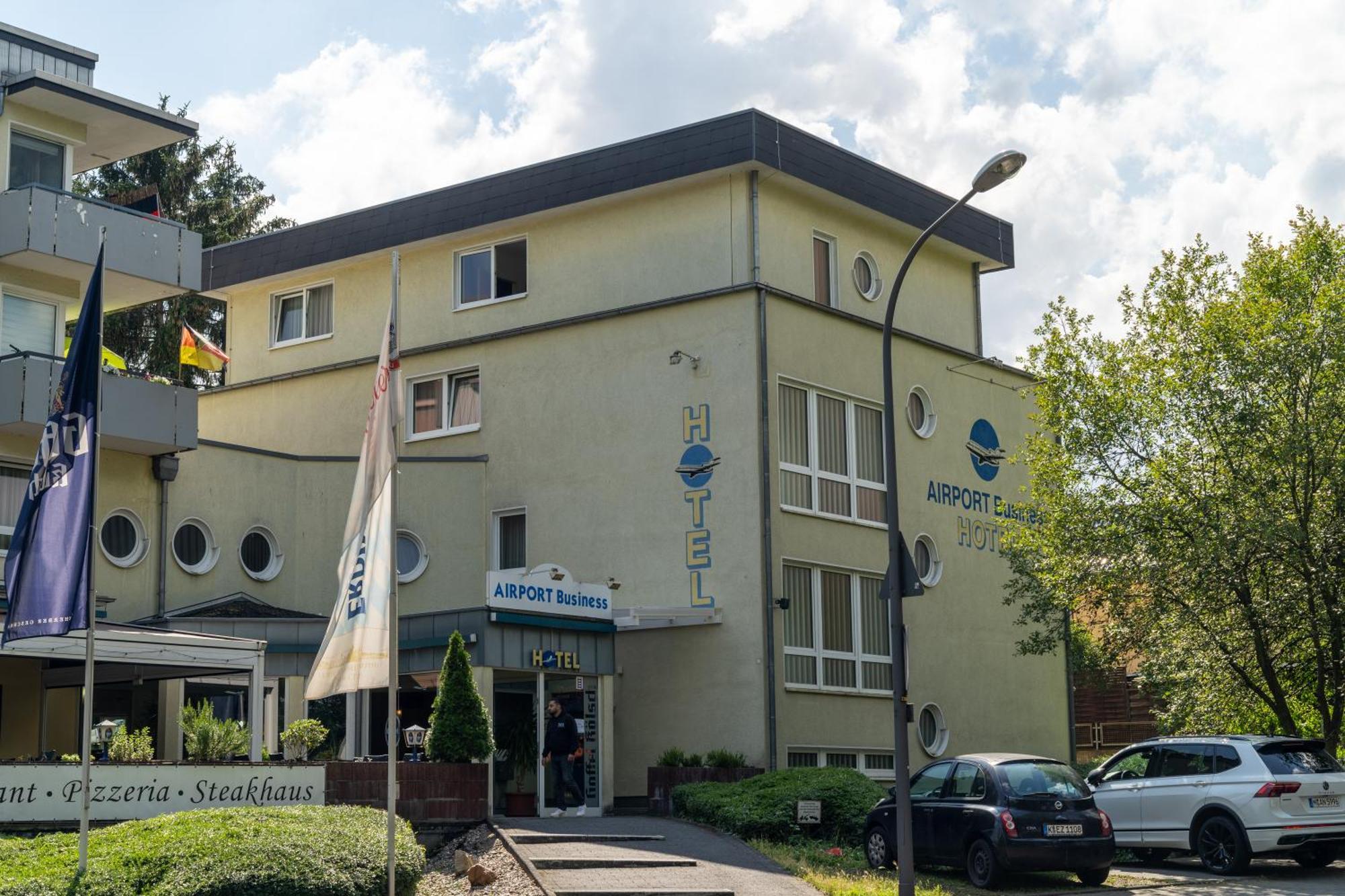 Airport Business Hotel Koeln Esterno foto