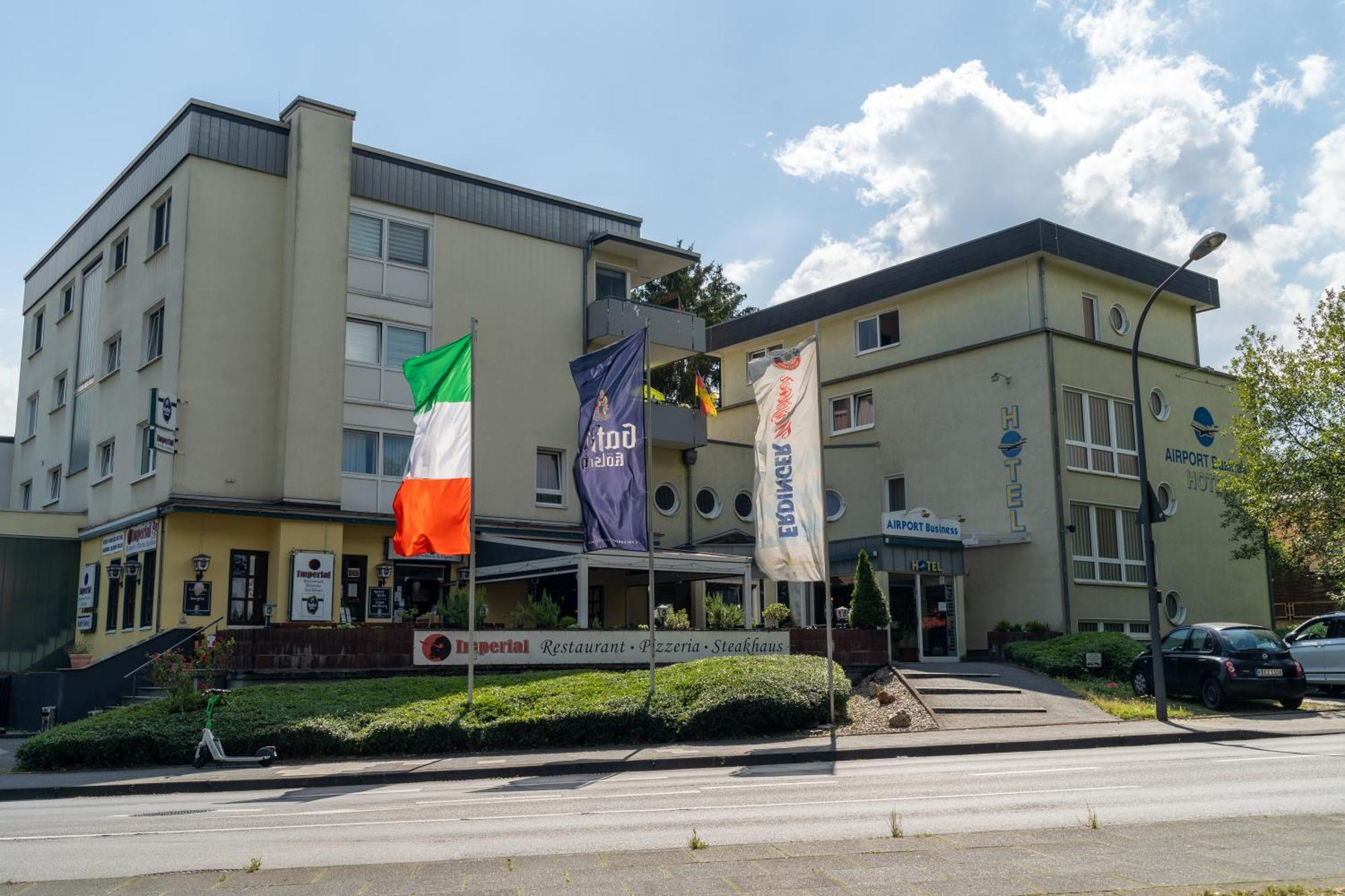 Airport Business Hotel Koeln Esterno foto